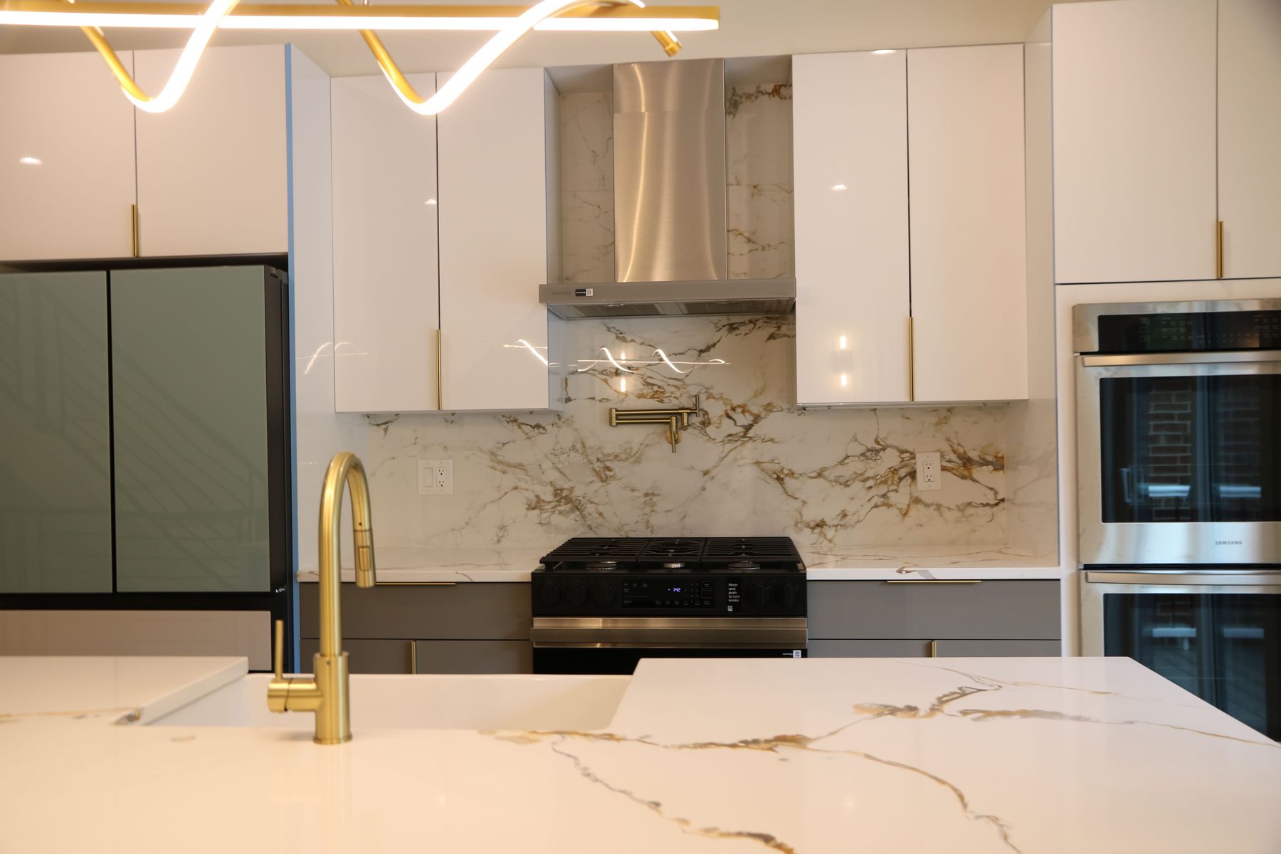 Hazbi residence finished kitchen install by UMG