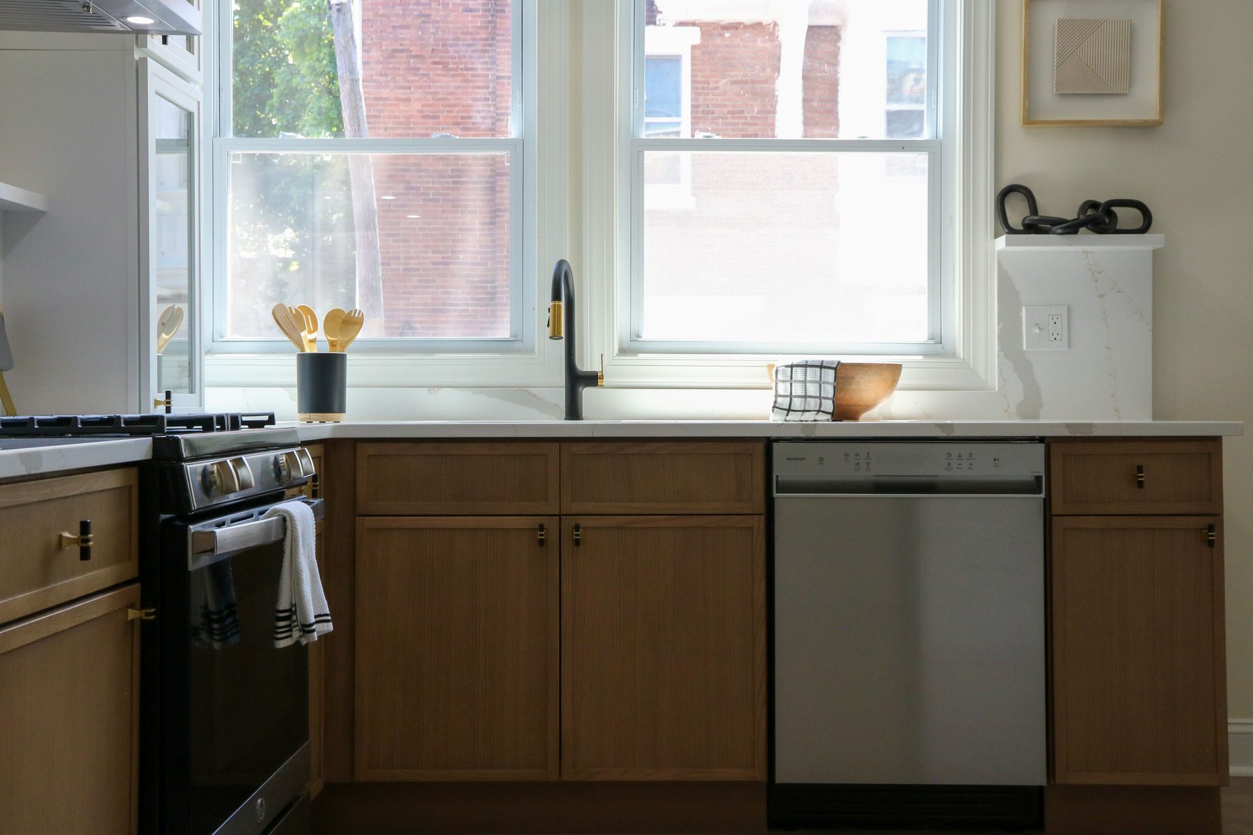 Cabinet door samples and finish options in the UMG showroom