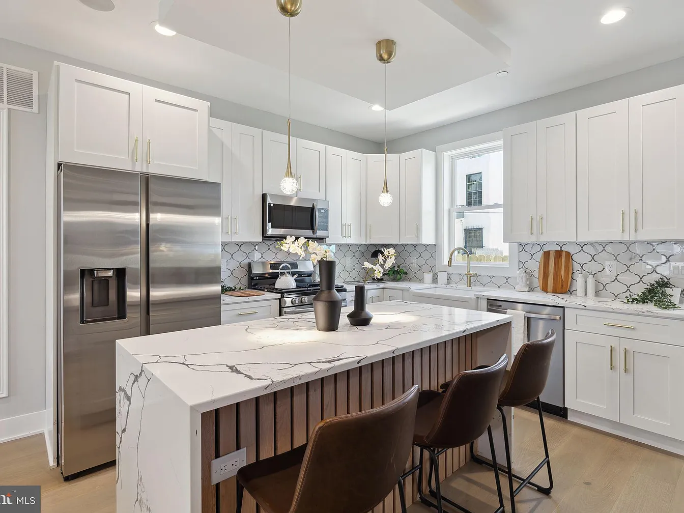 Quartz countertop seam detail after finishing