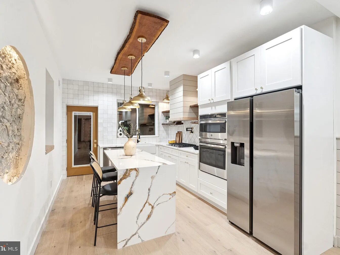 Detail shot of finished countertop near the cooktop area