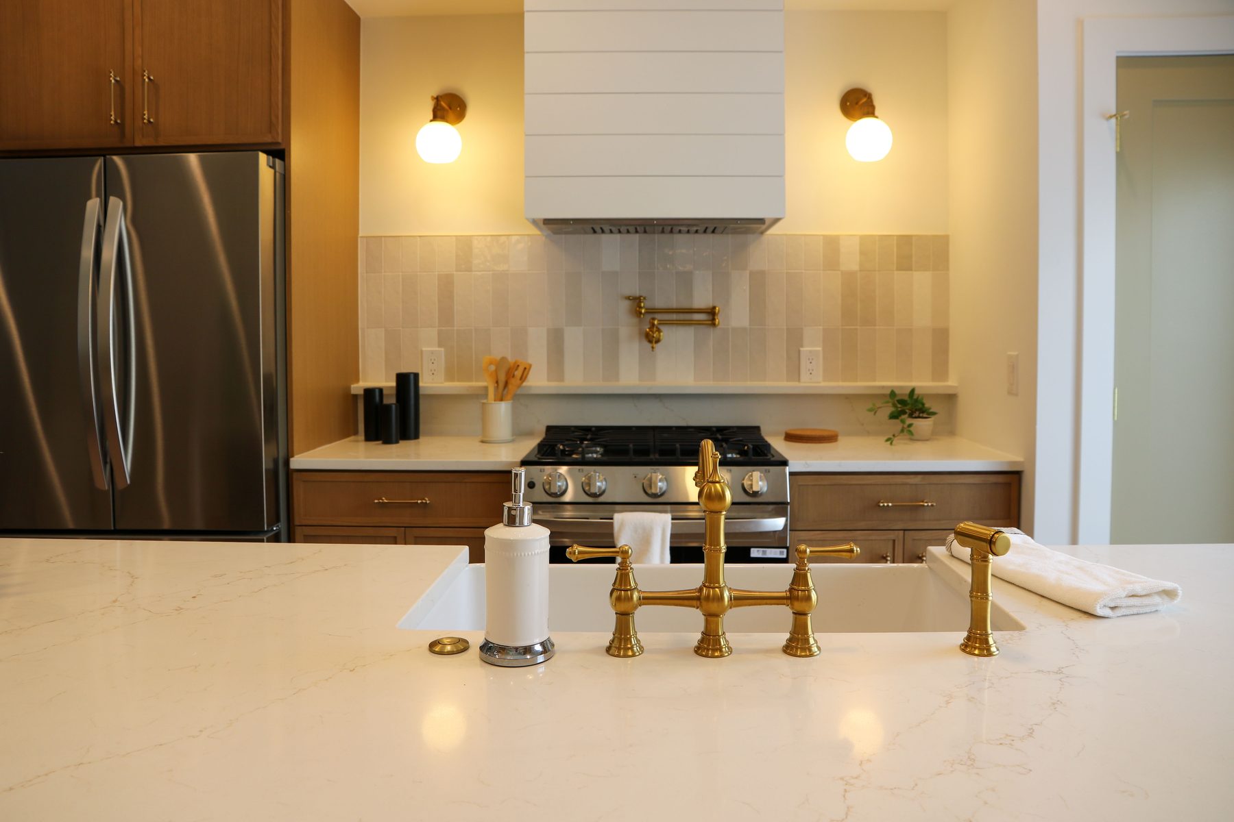 Miffle project detail showing countertop and backsplash pairing