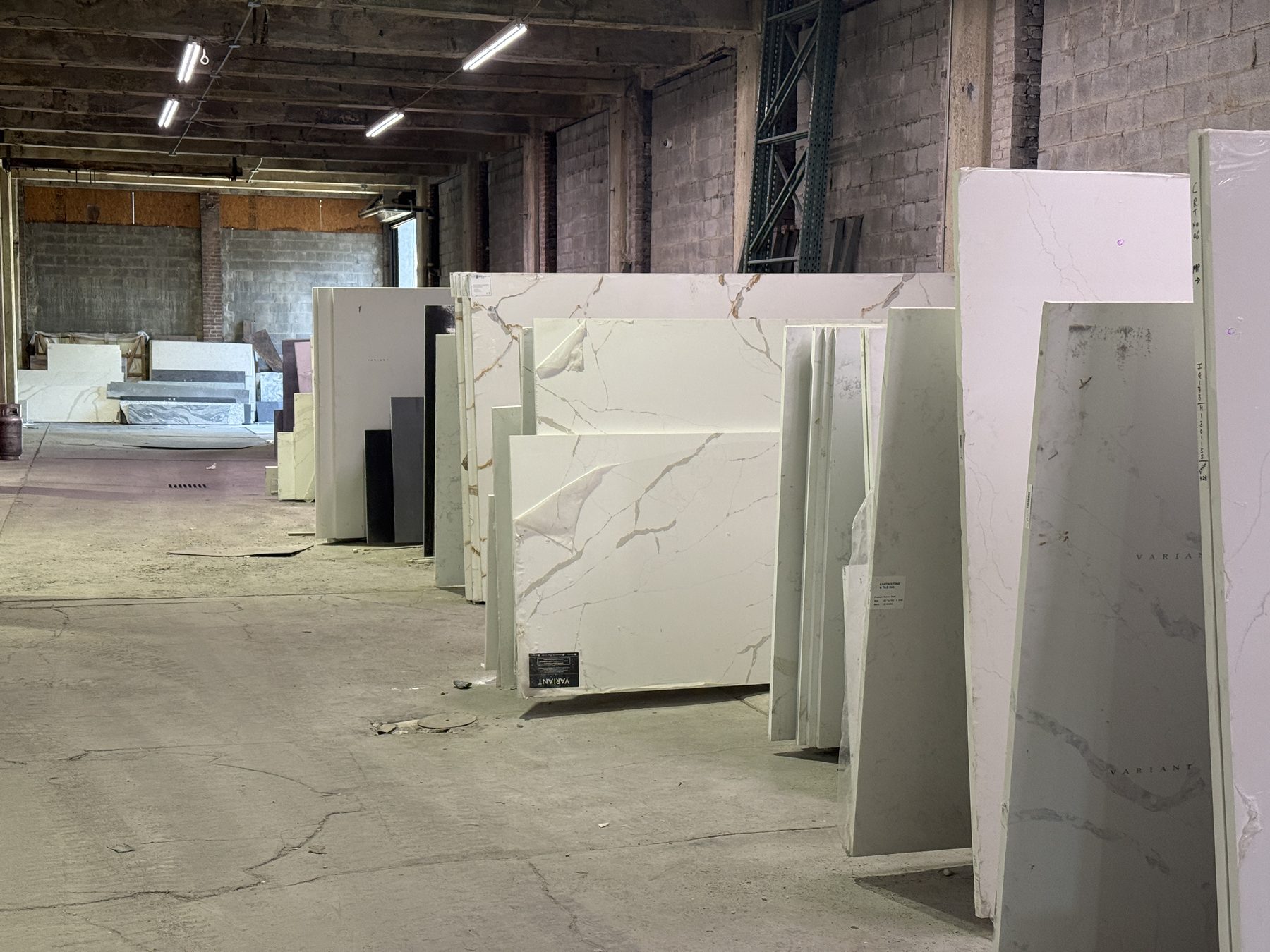 Marble and quartz slabs in the UMG slab warehouse