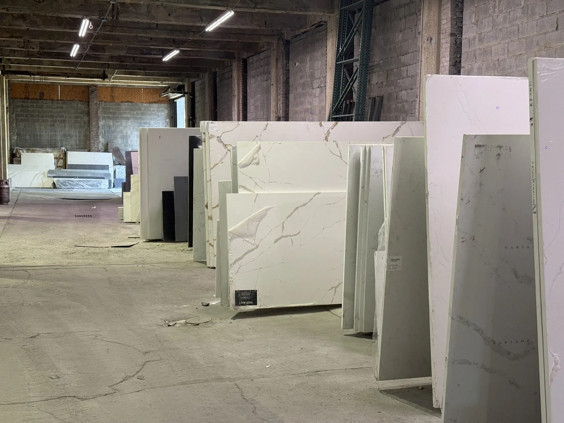 Marble and quartz slabs in the UMG slab warehouse