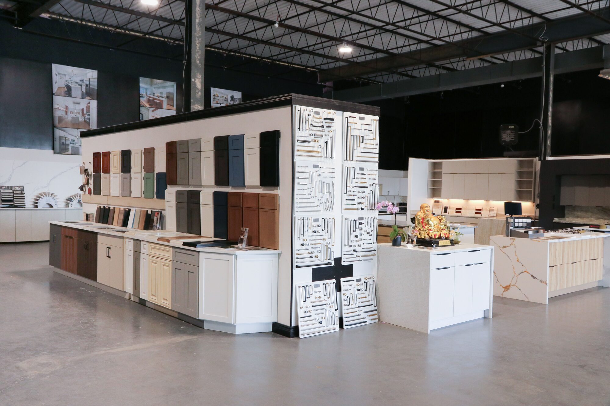 Cabinets & Vanities
