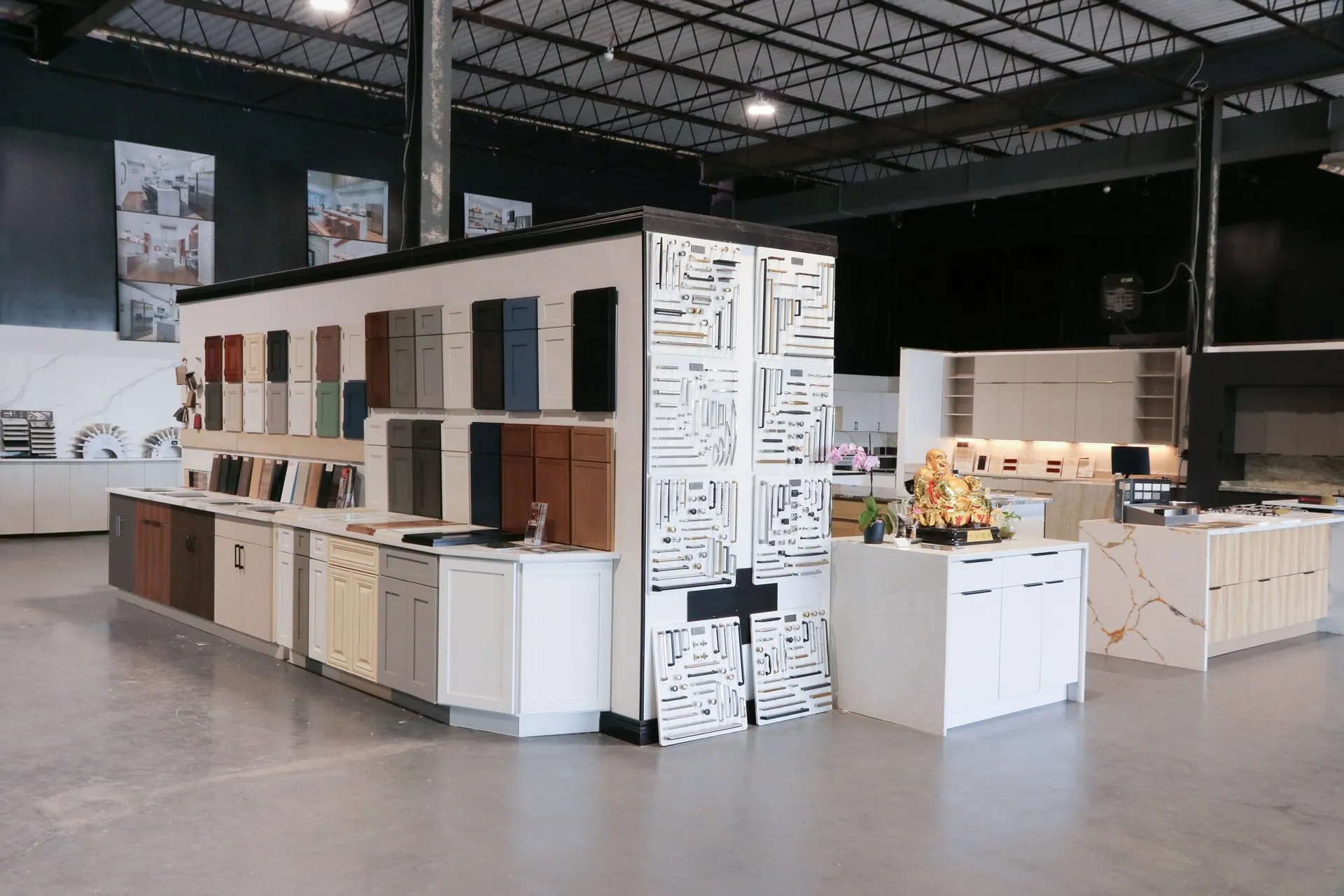 Cabinets & Vanities